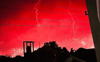 Langit Jogja Berwarna Merah