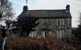 Rumah angker Indonesia