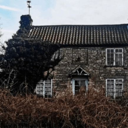 Rumah angker Indonesia