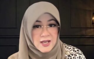 dokter tifa - ilustrasi artikel Dokter Tifa Ditangkap, Tetap Ikut Ujian S3 Daring