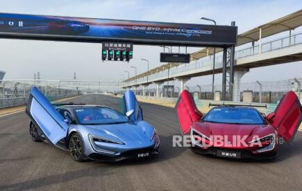 mobil china - ilustrasi berita Mobil China Bikin Gempa di Pabrik Otomotif Eropa, Rekor Pangsa Pasar Lampaui 10%