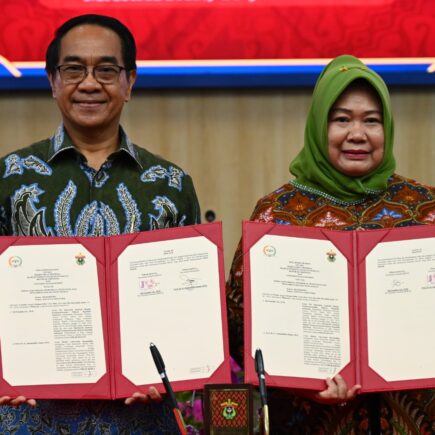 pasal 33 uud 1945 - ilustrasi artikel MPR RI dan Unhas Gelar Diskusi Evaluasi Pasal 33 UUD 1945 untuk Wujudkan…