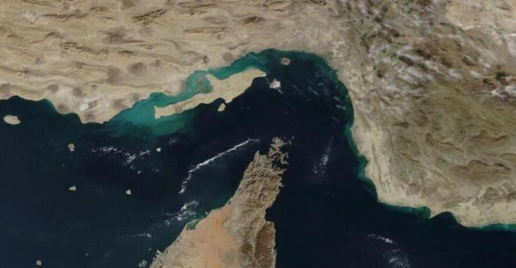 perdamaian as iran - ilustrasi artikel Perdamaian AS Iran Akan Diteken di Swiss, Selat Hormuz Aman