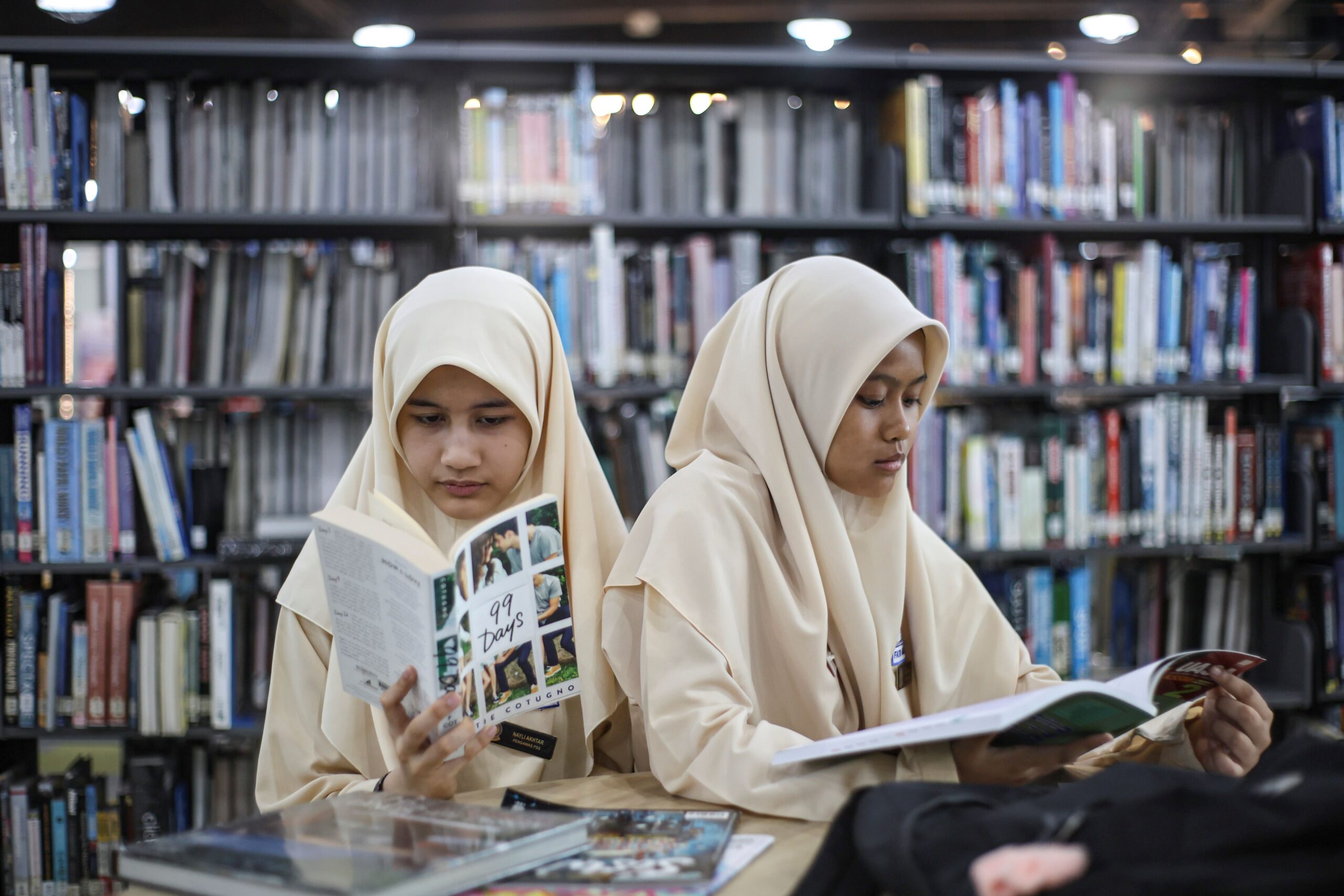 perpustakaan masyarakat - ilustrasi berita Perpustakaan: Arkitek Minda Masyarakat dalam Era Teknologi