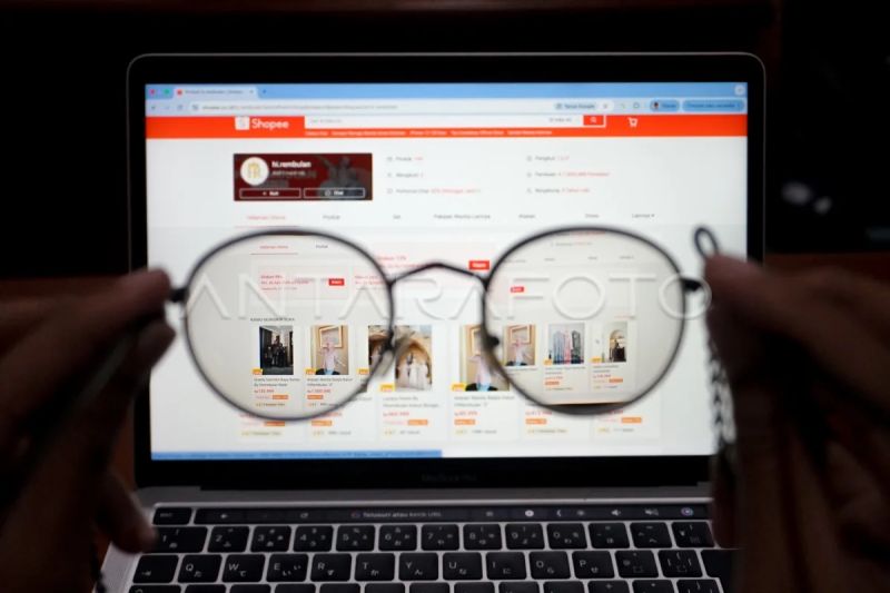potongan biaya umkm Menteri UMKM: Shopee dan Platform Lain Siap Terapkan… potongan biaya umkm - ilustrasi berita Menteri UMKM: Shopee dan Platform Lain Siap Terapkan Potongan Biaya bagi UMKM