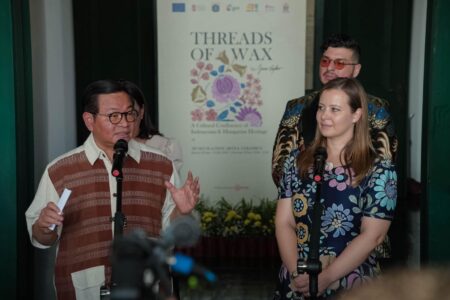 threads of wax - ilustrasi artikel Buka Pameran Threads of Wax di Kota Tua, Gubernur Pramono Puji Kolaborasi Budaya…