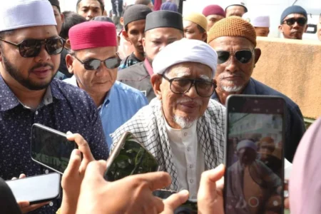 ketuanan melayu islam - ilustrasi artikel Ketuanan Melayu Islam antara PAS dan UMNO Saling Melengkapi