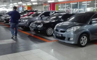 mobil bekas rp100 jutaan - ilustrasi artikel Mobil Bekas Rp100 Jutaan, Motor Listrik VinFast, dan Geely EX2 Pink Viral