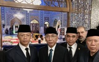 rakyat tak menyerah - ilustrasi artikel Rakyat tak menyerah: Ketua Parlemen Iran Sampaikan Pesan pada Ketua MPR RI