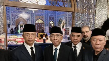 rakyat tak menyerah - ilustrasi artikel Rakyat tak menyerah: Ketua Parlemen Iran Sampaikan Pesan pada Ketua MPR RI
