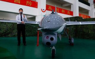 sarang tawon drone - ilustrasi artikel Sarang Tawon Drone: Diplomat AS Dorong Taiwan Bangun 'Sarang Tawon' Drone untuk…
