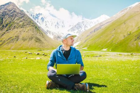 digital nomad terbaik - ilustrasi berita 5 Negara Terbaik untuk Digital Nomad, No.1 Membanggakan