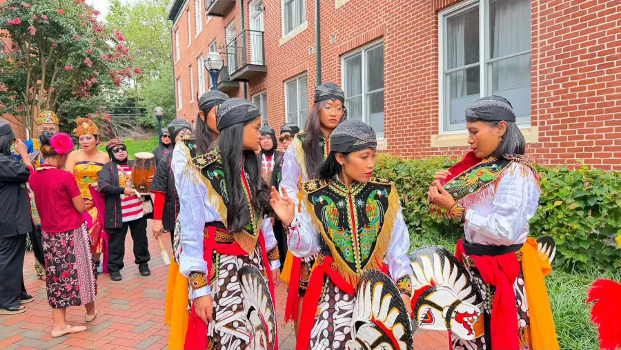 indonesia day on the Indonesia Day on the Creek 2026: Reog & Kuliner indonesia day on the - ilustrasi artikel Reog Ponorogo hingga Kuliner Nusantara Jadi Magnet Indonesia Day on the Creek…