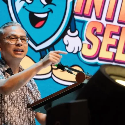 informasi internet - ilustrasi berita Fahmi Fadzil: Jangan Terlalu Mudah Percaya Informasi di Internet untuk Hindari…