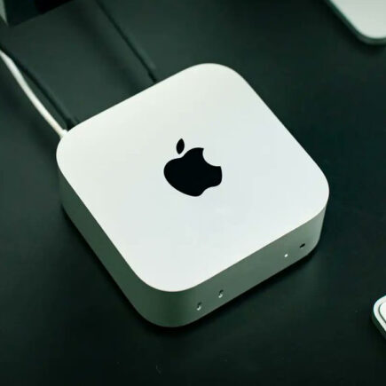 mac mini m6 - ilustrasi berita Apple lancar Mac mini baharu dengan cip M6, prestasi AI empat kali lebih pantas