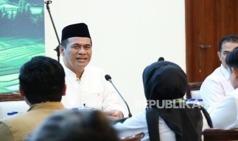 mafia beras fortifikasi Gebuk Mafia Beras Fortifikasi mafia beras fortifikasi - ilustrasi artikel Mentan Andi Amran dan Organisasi Kepemudaan Sepakat 'Gebuk' Mafia Beras…