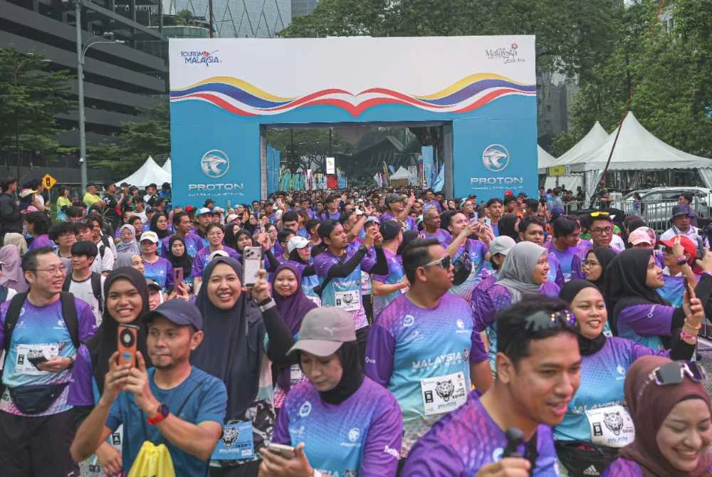 malaysia marathon 2026 25,000 Pelari Meriahkan Malaysia Marathon 2026, 5km… malaysia marathon 2026 - ilustrasi berita 25,000 Pelari Meriahkan Malaysia Marathon 2026, 5km Tarik 10,000 Peserta