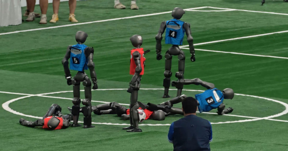 olahraga robot Pertandingan Olahraga Robot di Beijing Dipenuhi Insiden dan… olahraga robot - ilustrasi berita Pertandingan Olahraga Robot di Beijing Dipenuhi Insiden dan Aksi Kocak