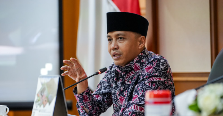 pembalakan liar solok Pembalakan Liar Solok: Tersangka Terancam 5 Tahun pembalakan liar solok - ilustrasi artikel Pembalakan Liar Solok: Tersangka Terancam 5 Tahun