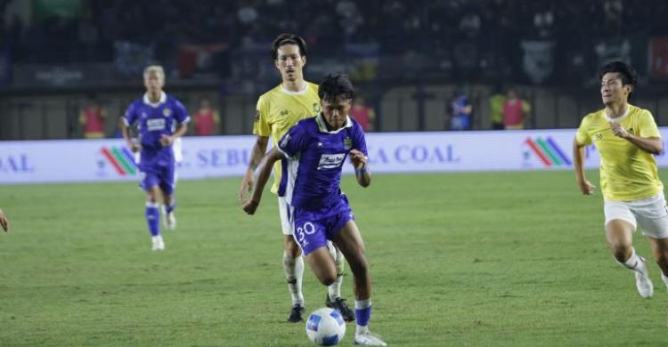 piala presiden 2026 Semifinal Piala Presiden 2026: Panggung Aksi Talenta Muda… piala presiden 2026 - ilustrasi berita Semifinal Piala Presiden 2026: Panggung Aksi Talenta Muda dan Kebangkitan Klub…