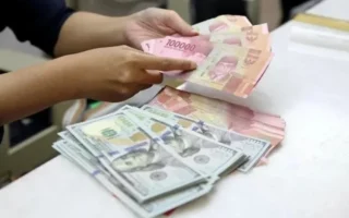 rupiah bertahan - ilustrasi berita Rupiah bertahan di Rp17.693 sepekan, pasar menanti data inflasi dan sinyal The Fed