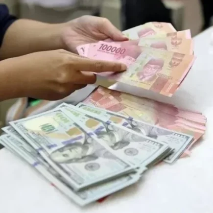 rupiah bertahan - ilustrasi berita Rupiah bertahan di Rp17.693 sepekan, pasar menanti data inflasi dan sinyal The Fed