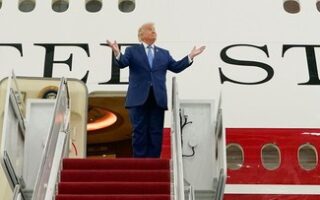 trump ganti pesawat - ilustrasi artikel Trump ganti pesawat saat Pulang dari KTT NATO di Turki