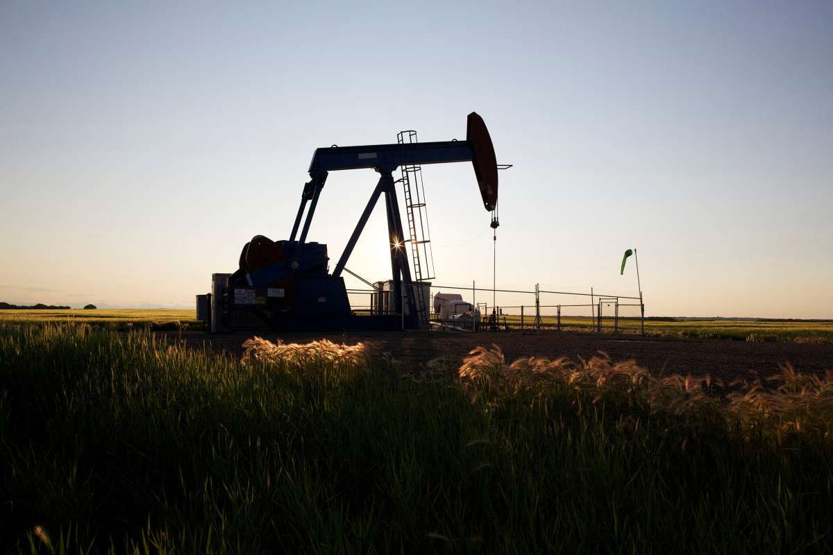 harga minyak Harga Minyak: Brent dan WTI Melemah namun di Atas US$100 harga minyak - ilustrasi artikel Harga Minyak Ditutup Melemah, Brent dan WTI Tetap di Atas US$100 per Barel