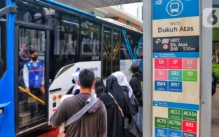 kartu gratis transjakarta - ilustrasi artikel Cegah Penipuan Calo Kartu Gratis Transjakarta