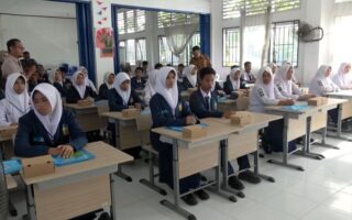 kurikulum anti narkotika - ilustrasi berita Permintaan Teks Sumber: Kurikulum Anti Narkotika Padang