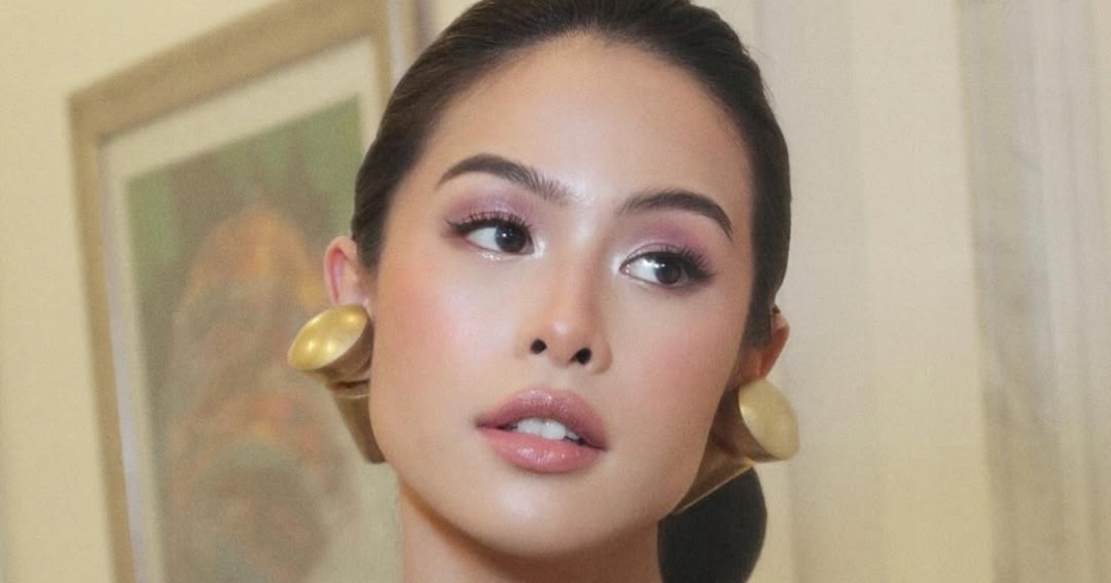 maudy ayunda Maudy Ayunda Dikritik: Kronologi Kontroversi Mindfulness maudy ayunda - ilustrasi artikel Maudy Ayunda Dikritik: Kronologi Kontroversi Mindfulness